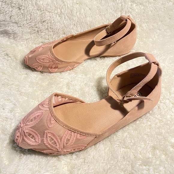 TORRID CROCHET DORSAY FLAT (WIDE WIDTH) Size - Picture 6 of 12